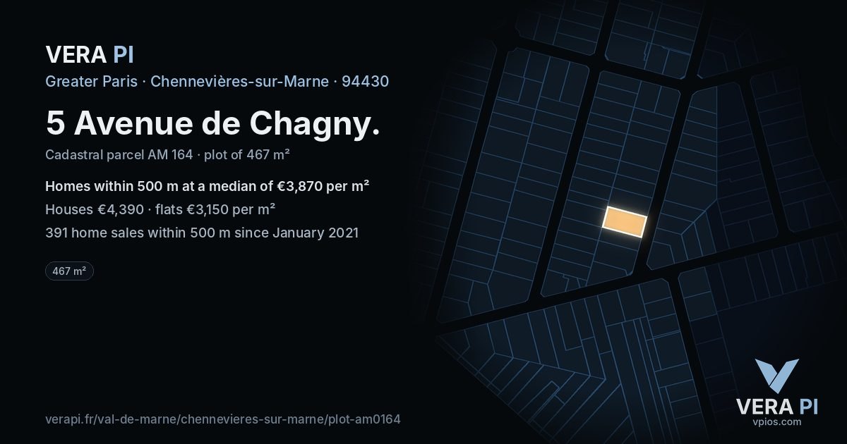 5 Avenue de Chagny, Chennevières-sur-Marne at night – the plot lit, the parcels around coloured by the prices near them