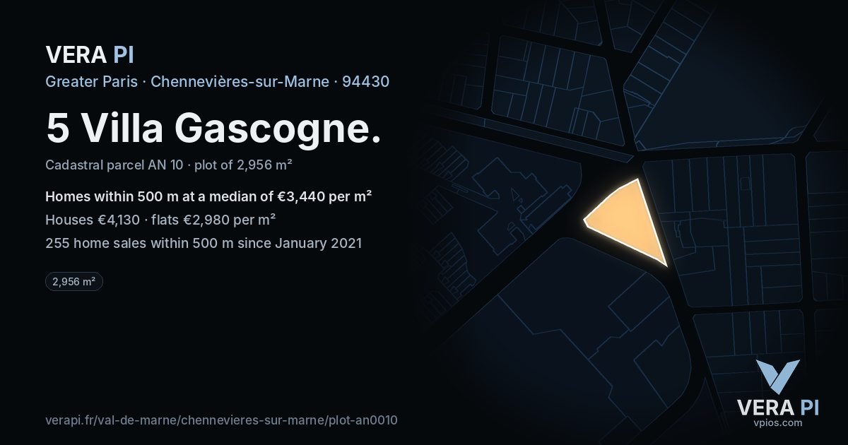5 Villa Gascogne, Chennevières-sur-Marne at night – the plot lit, the parcels around coloured by the prices near them