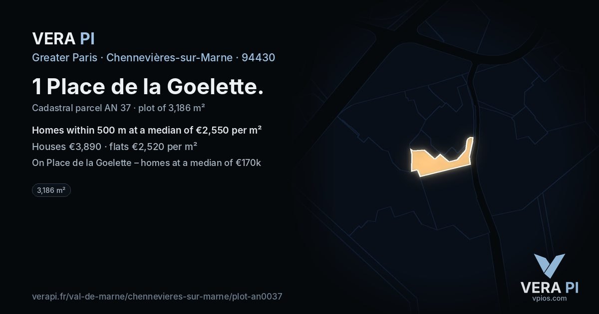 1 Place de la Goelette, Chennevières-sur-Marne at night – the plot lit, the parcels around coloured by the prices near them