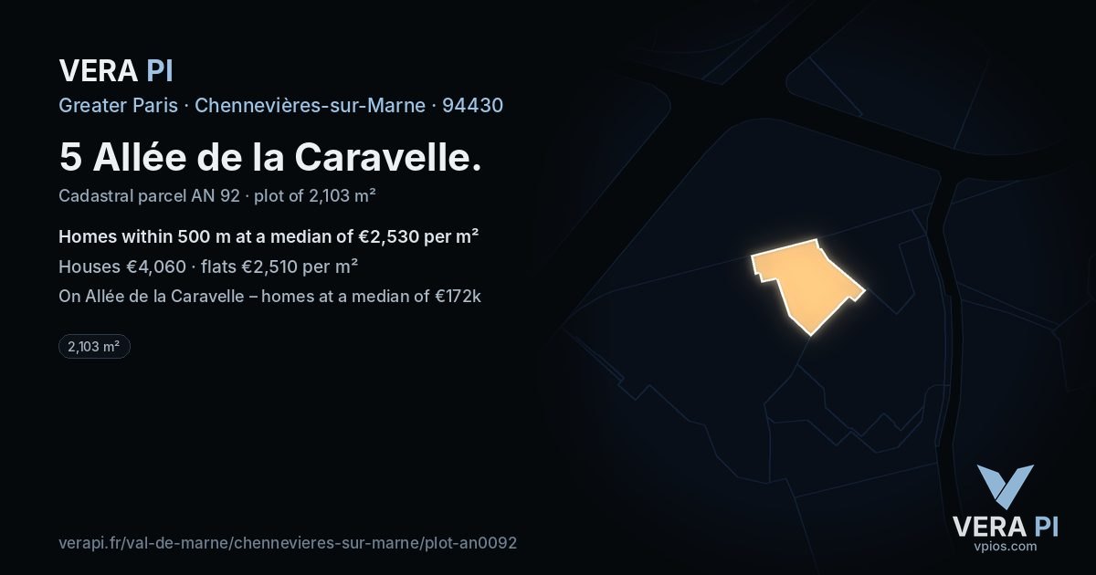 5 Allée de la Caravelle, Chennevières-sur-Marne at night – the plot lit, the parcels around coloured by the prices near them
