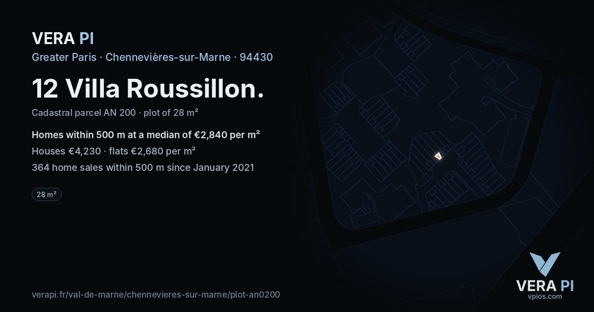 12 Villa Roussillon, Chennevières-sur-Marne at night – the plot lit, the parcels around coloured by the prices near them