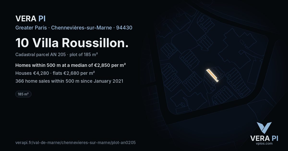 10 Villa Roussillon, Chennevières-sur-Marne at night – the plot lit, the parcels around coloured by the prices near them