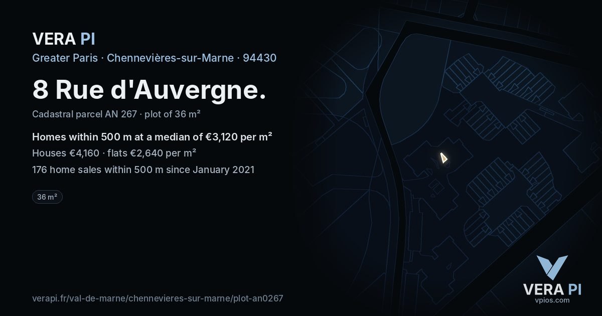 8 Rue d'Auvergne, Chennevières-sur-Marne at night – the plot lit, the parcels around coloured by the prices near them