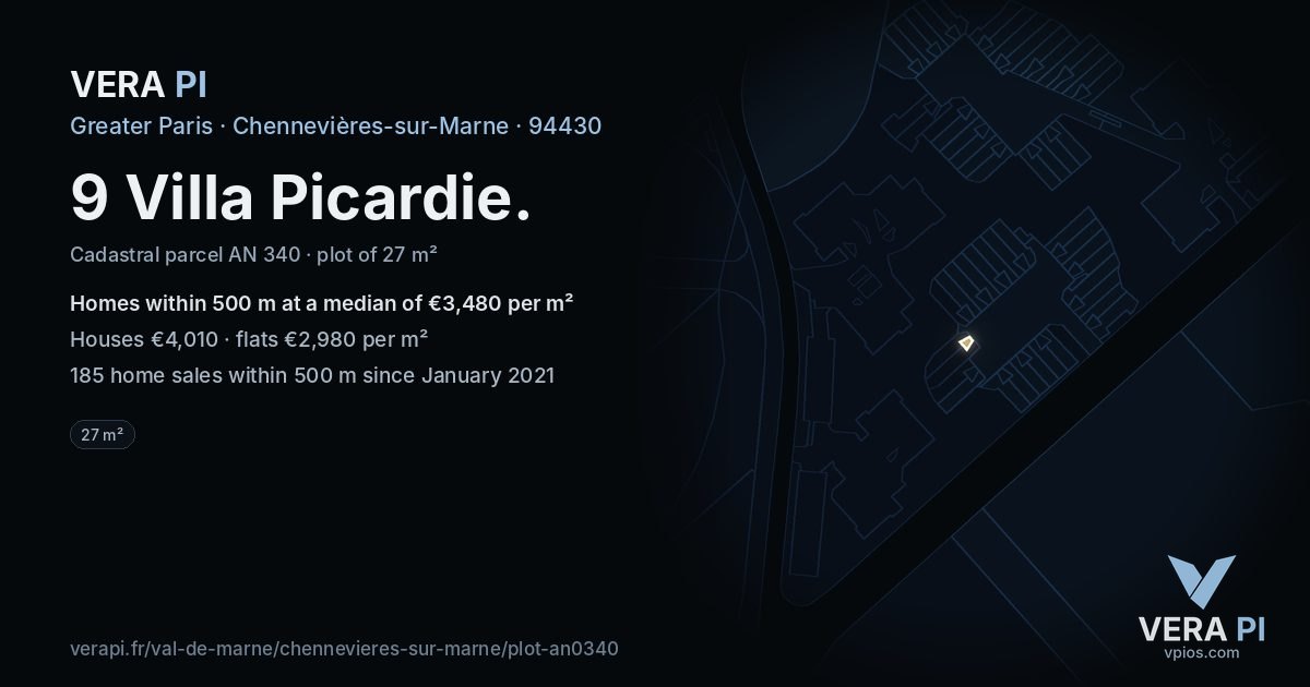 9 Villa Picardie, Chennevières-sur-Marne at night – the plot lit, the parcels around coloured by the prices near them