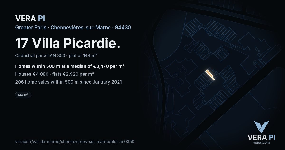17 Villa Picardie, Chennevières-sur-Marne at night – the plot lit, the parcels around coloured by the prices near them