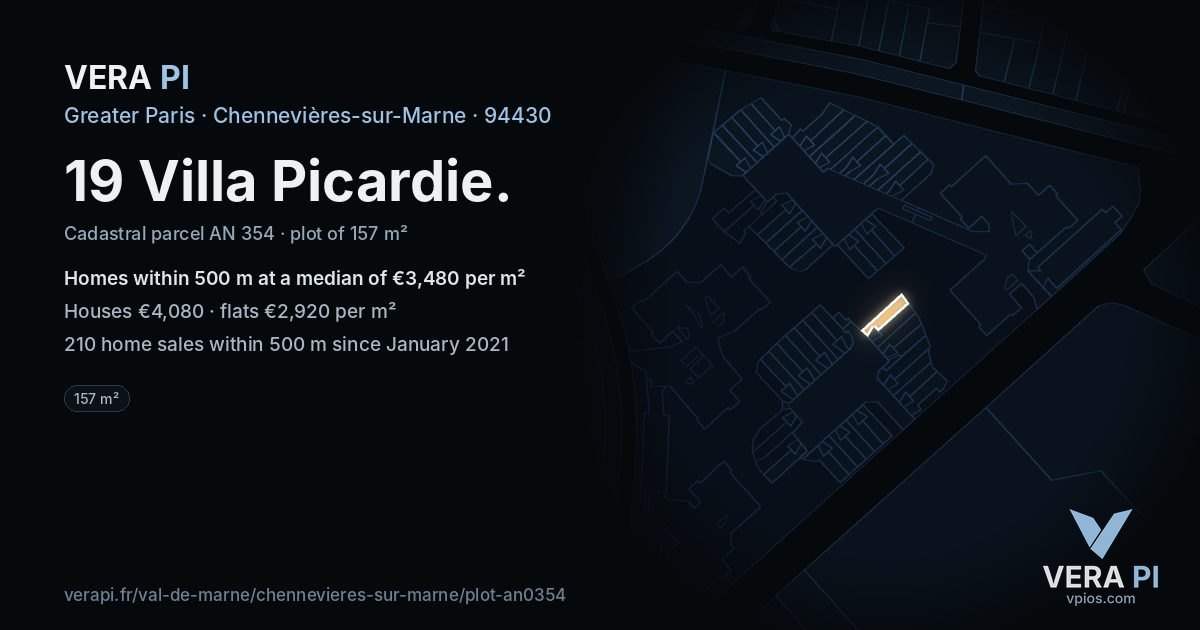 19 Villa Picardie, Chennevières-sur-Marne at night – the plot lit, the parcels around coloured by the prices near them