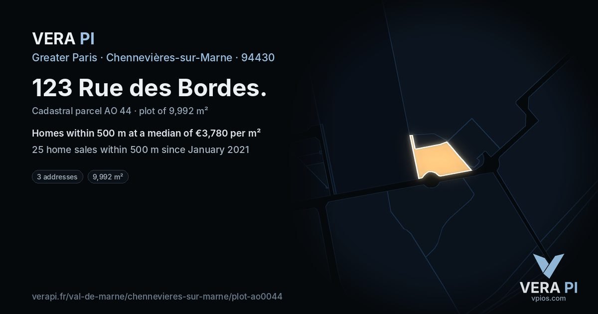 123 Rue des Bordes, Chennevières-sur-Marne at night – the plot lit, the parcels around coloured by the prices near them