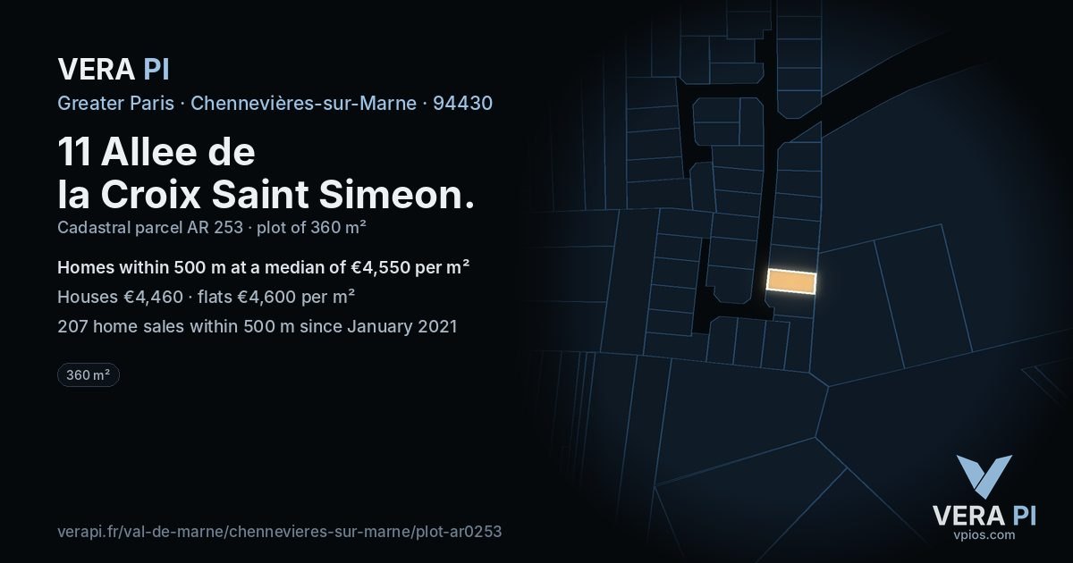 11 Allee de la Croix Saint Simeon, Chennevières-sur-Marne at night – the plot lit, the parcels around coloured by the prices near them