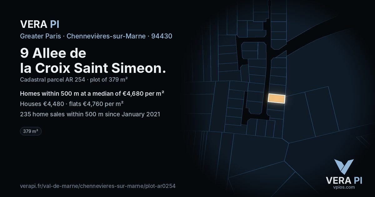 9 Allee de la Croix Saint Simeon, Chennevières-sur-Marne at night – the plot lit, the parcels around coloured by the prices near them