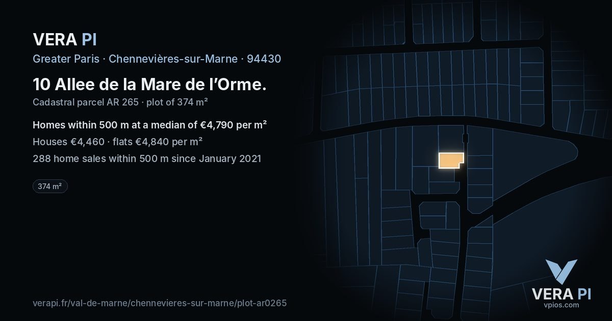 10 Allee de la Mare de l’Orme, Chennevières-sur-Marne at night – the plot lit, the parcels around coloured by the prices near them