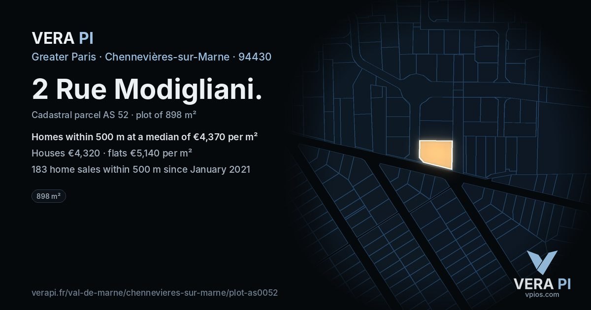 2 Rue Modigliani, Chennevières-sur-Marne at night – the plot lit, the parcels around coloured by the prices near them