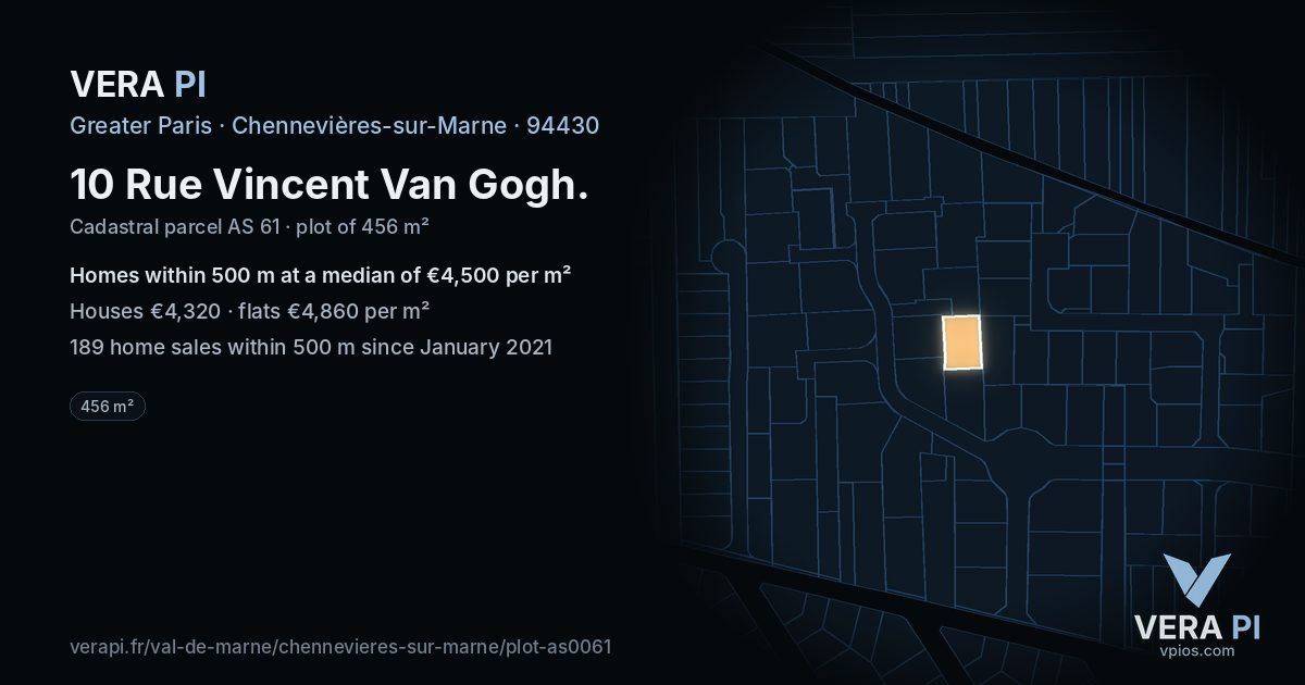 10 Rue Vincent Van Gogh, Chennevières-sur-Marne at night – the plot lit, the parcels around coloured by the prices near them