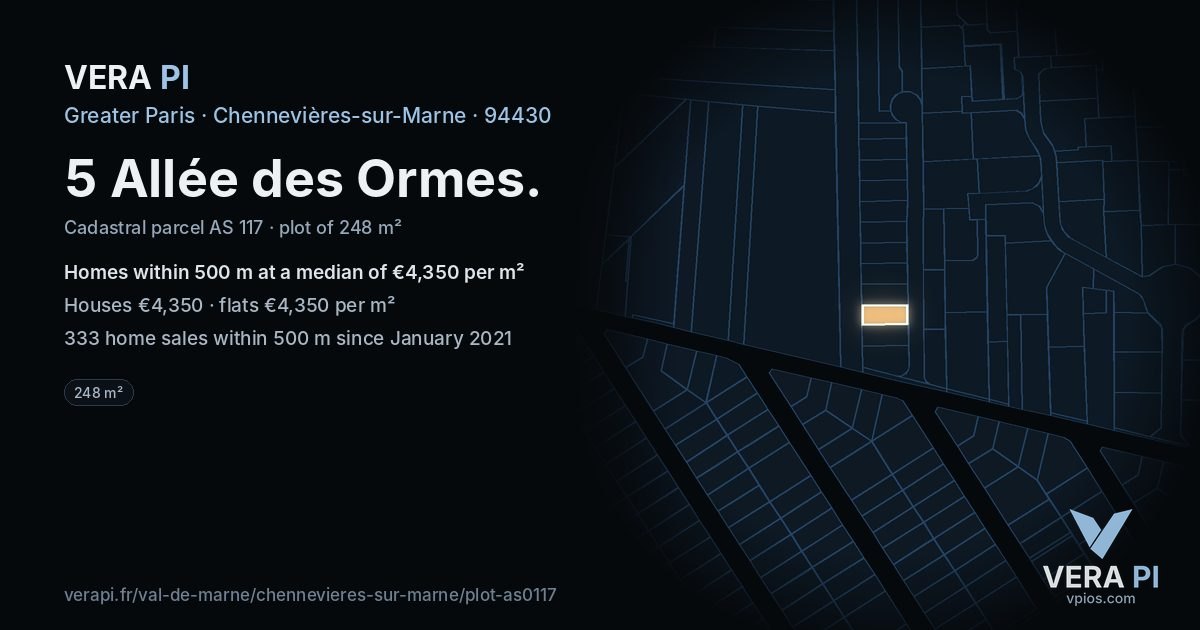 5 Allée des Ormes, Chennevières-sur-Marne at night – the plot lit, the parcels around coloured by the prices near them