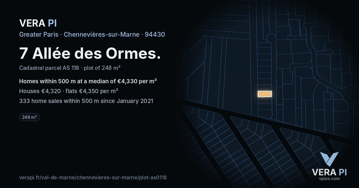 7 Allée des Ormes, Chennevières-sur-Marne at night – the plot lit, the parcels around coloured by the prices near them