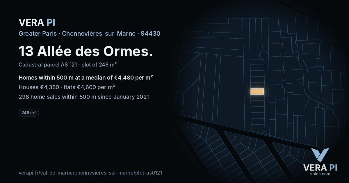 13 Allée des Ormes, Chennevières-sur-Marne at night – the plot lit, the parcels around coloured by the prices near them