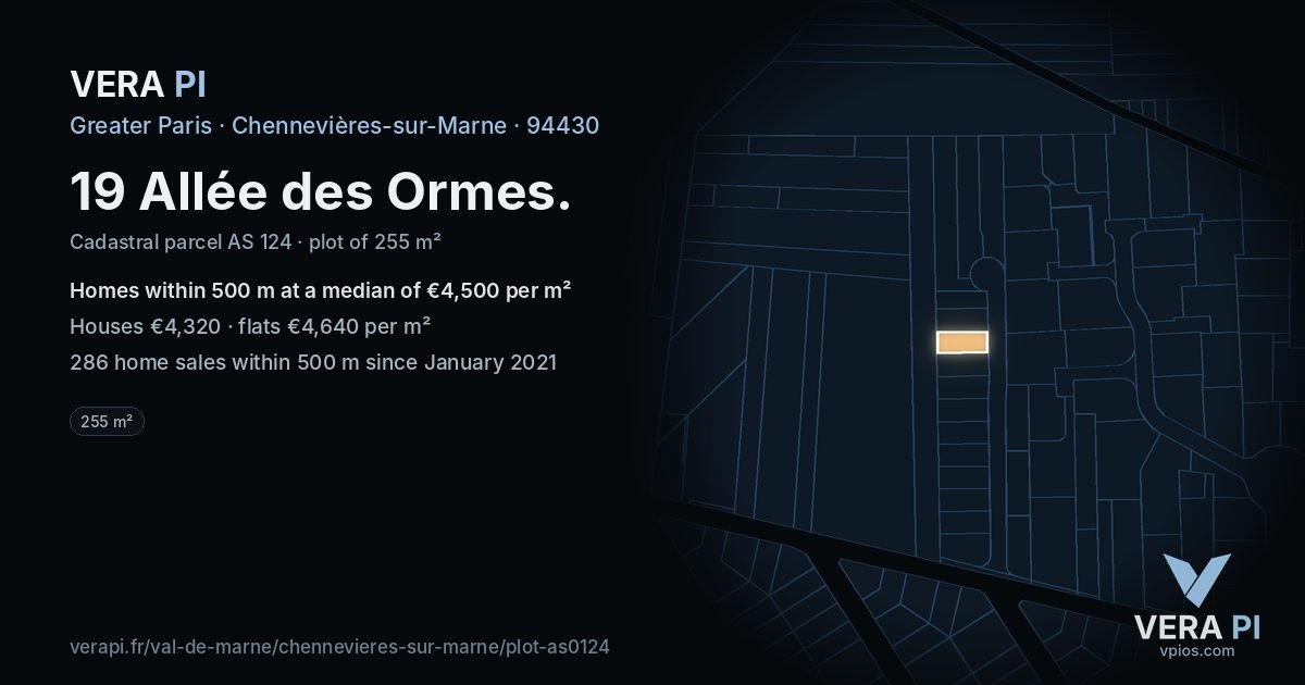 19 Allée des Ormes, Chennevières-sur-Marne at night – the plot lit, the parcels around coloured by the prices near them