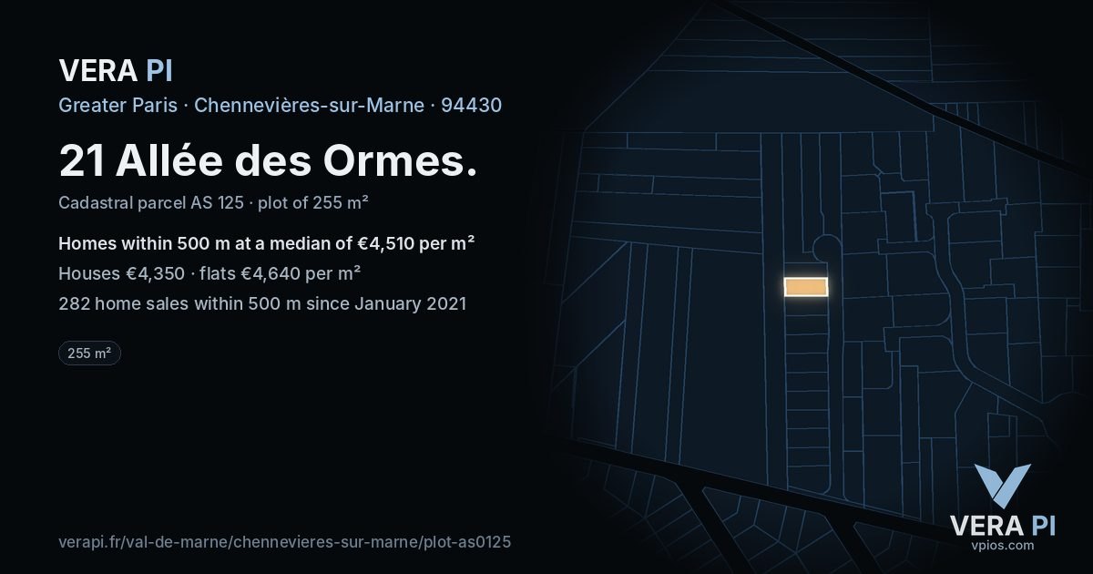 21 Allée des Ormes, Chennevières-sur-Marne at night – the plot lit, the parcels around coloured by the prices near them