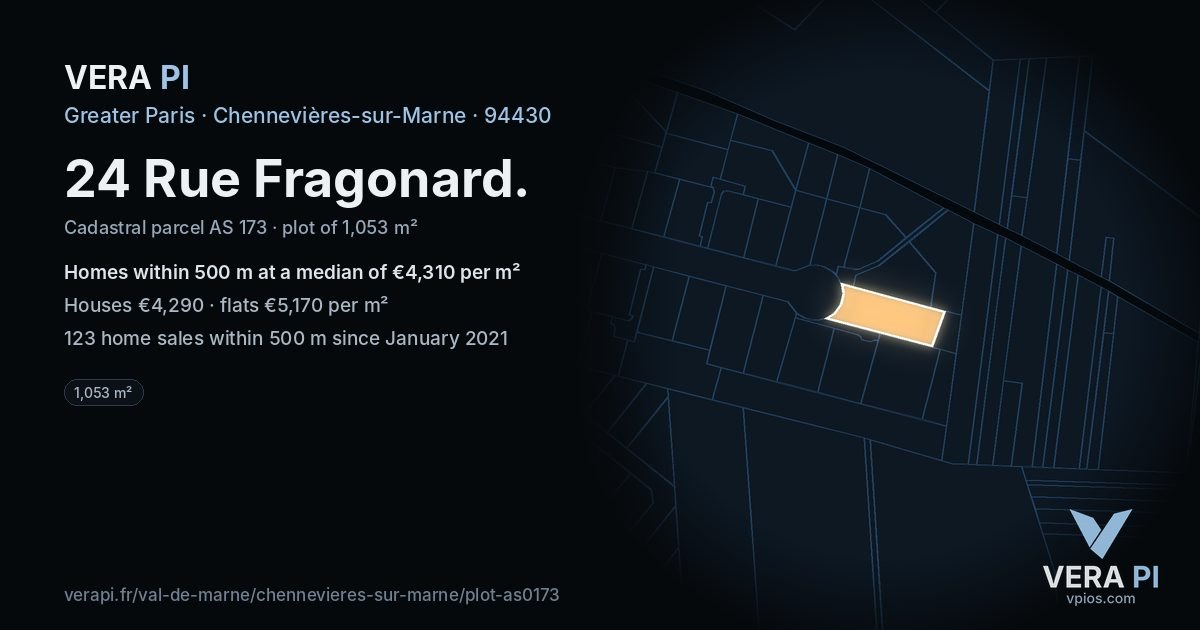 24 Rue Fragonard, Chennevières-sur-Marne at night – the plot lit, the parcels around coloured by the prices near them