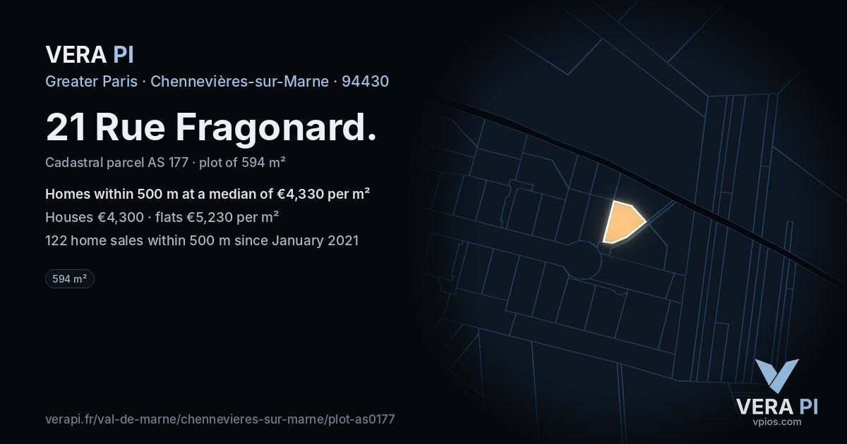21 Rue Fragonard, Chennevières-sur-Marne at night – the plot lit, the parcels around coloured by the prices near them