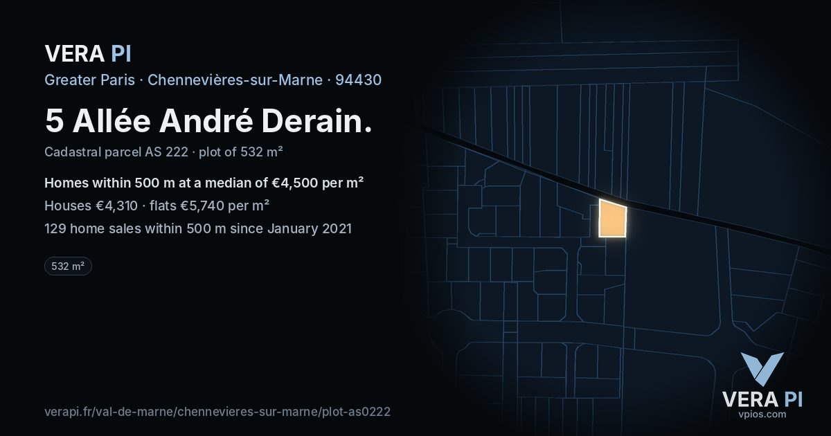 5 Allée André Derain, Chennevières-sur-Marne at night – the plot lit, the parcels around coloured by the prices near them