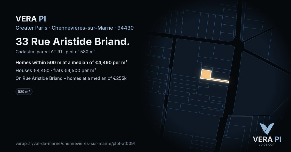 33 Rue Aristide Briand, Chennevières-sur-Marne at night – the plot lit, the parcels around coloured by the prices near them