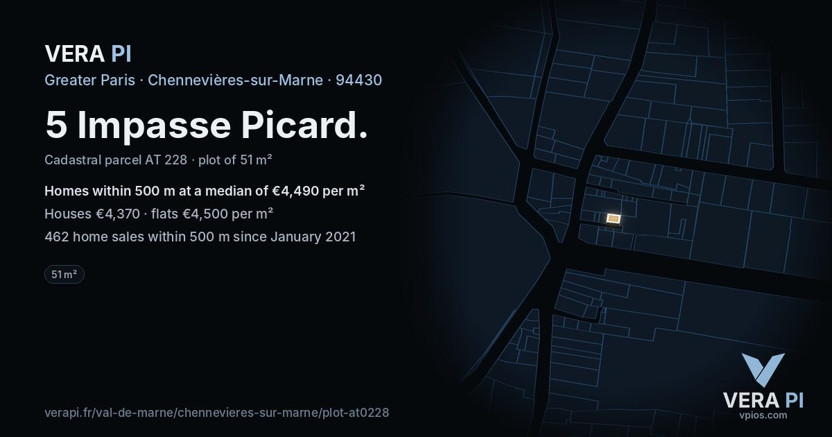 5 Impasse Picard, Chennevières-sur-Marne at night – the plot lit, the parcels around coloured by the prices near them