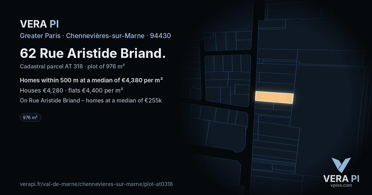 62 Rue Aristide Briand, Chennevières-sur-Marne at night – the plot lit, the parcels around coloured by the prices near them