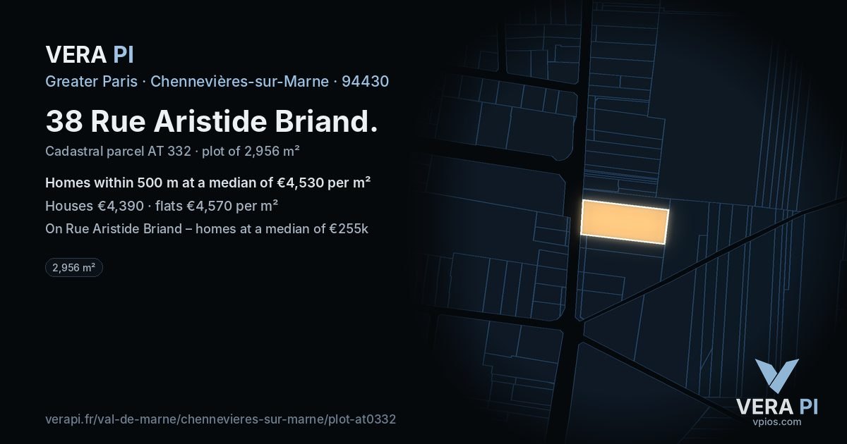 38 Rue Aristide Briand, Chennevières-sur-Marne at night – the plot lit, the parcels around coloured by the prices near them