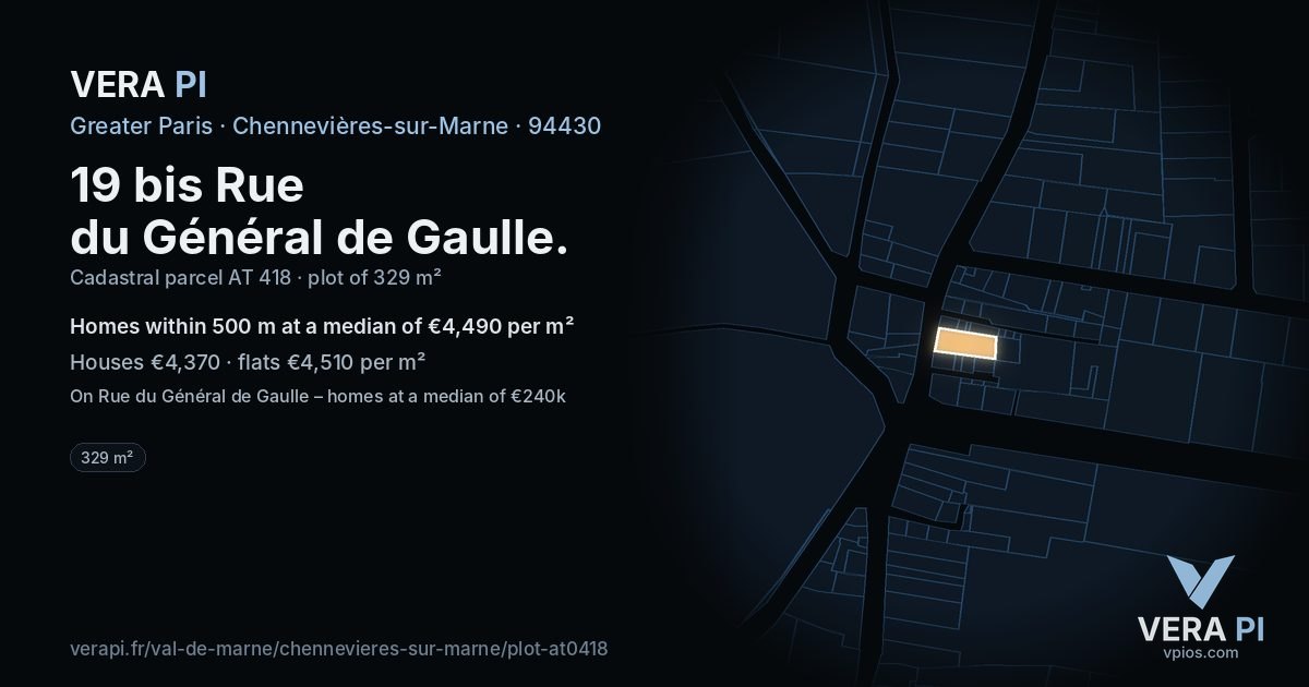 19 bis Rue du Général de Gaulle, Chennevières-sur-Marne at night – the plot lit, the parcels around coloured by the prices near them