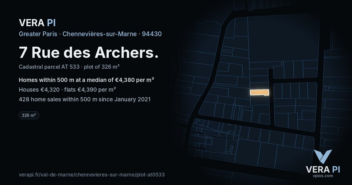 7 Rue des Archers, Chennevières-sur-Marne at night – the plot lit, the parcels around coloured by the prices near them