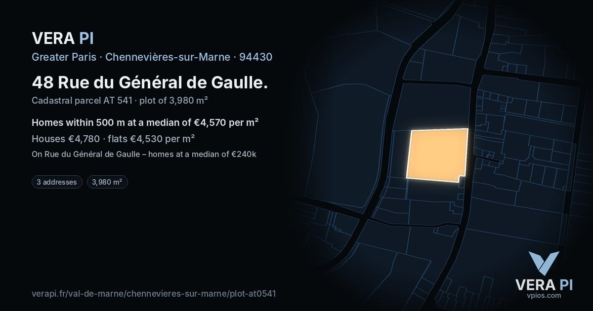 48 Rue du Général de Gaulle, Chennevières-sur-Marne at night – the plot lit, the parcels around coloured by the prices near them