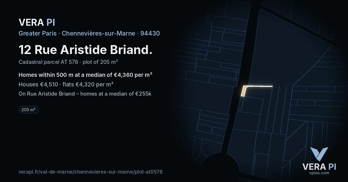 12 Rue Aristide Briand, Chennevières-sur-Marne at night – the plot lit, the parcels around coloured by the prices near them