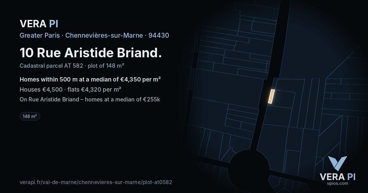 10 Rue Aristide Briand, Chennevières-sur-Marne at night – the plot lit, the parcels around coloured by the prices near them