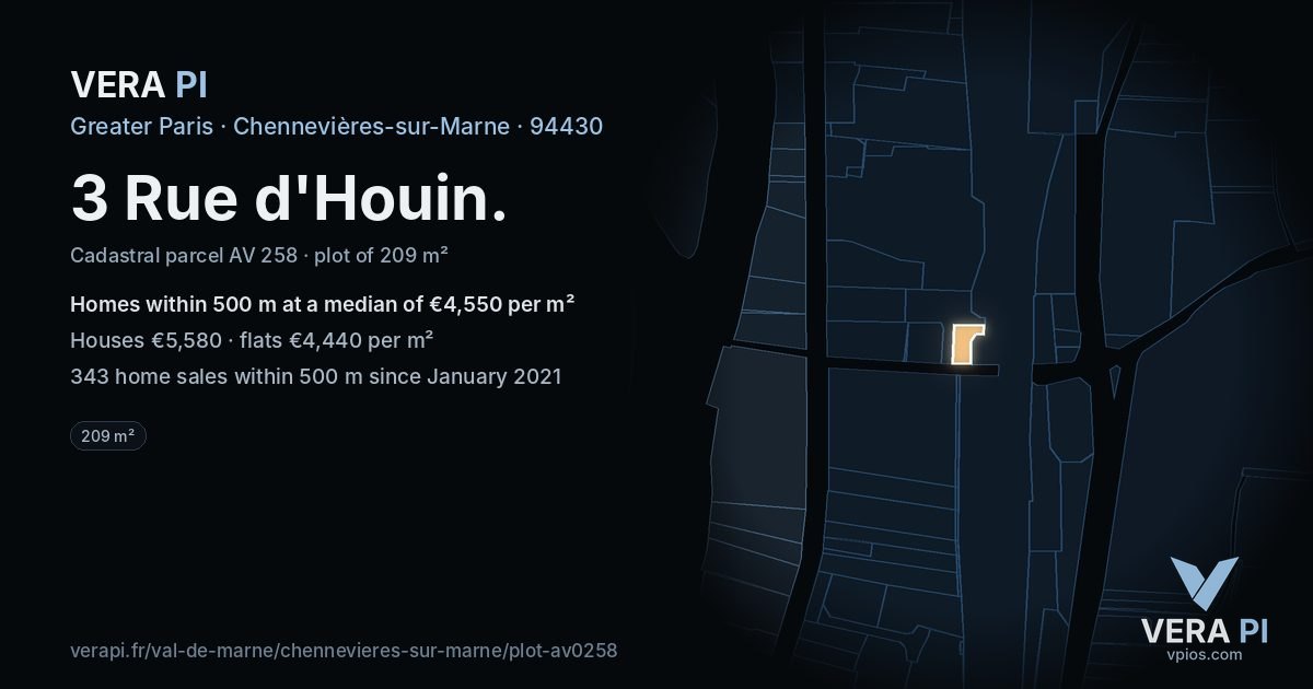 3 Rue d'Houin, Chennevières-sur-Marne at night – the plot lit, the parcels around coloured by the prices near them