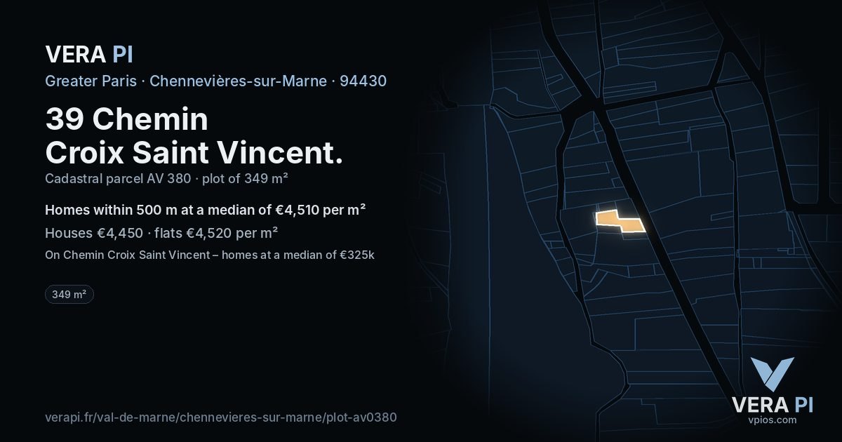 39 Chemin Croix Saint Vincent, Chennevières-sur-Marne at night – the plot lit, the parcels around coloured by the prices near them
