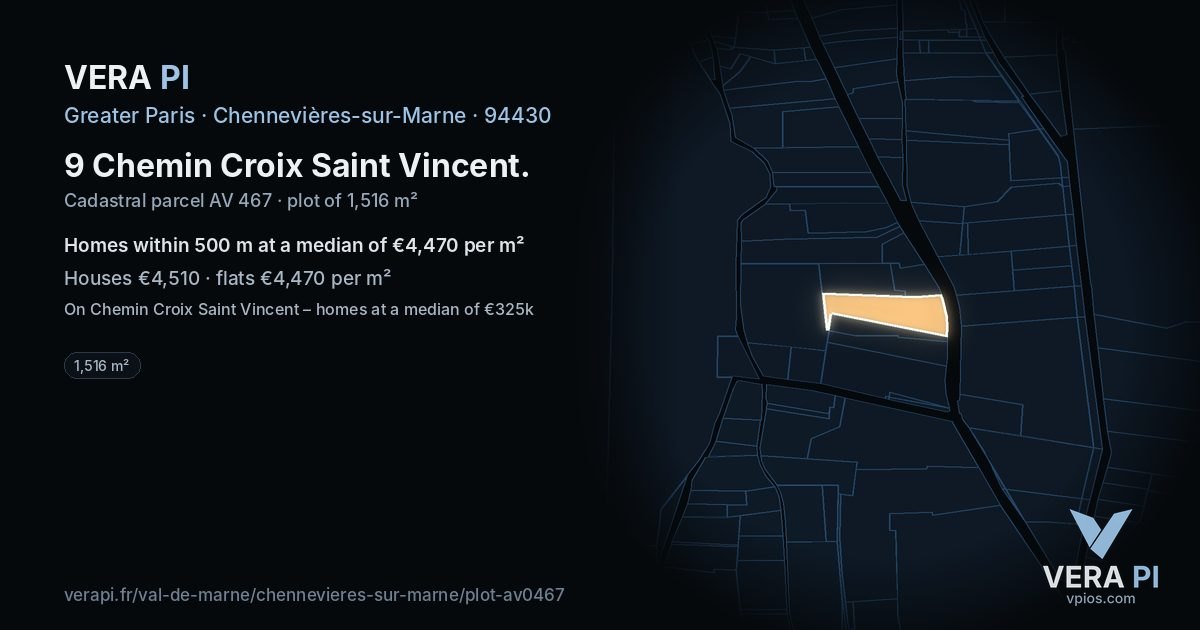9 Chemin Croix Saint Vincent, Chennevières-sur-Marne at night – the plot lit, the parcels around coloured by the prices near them