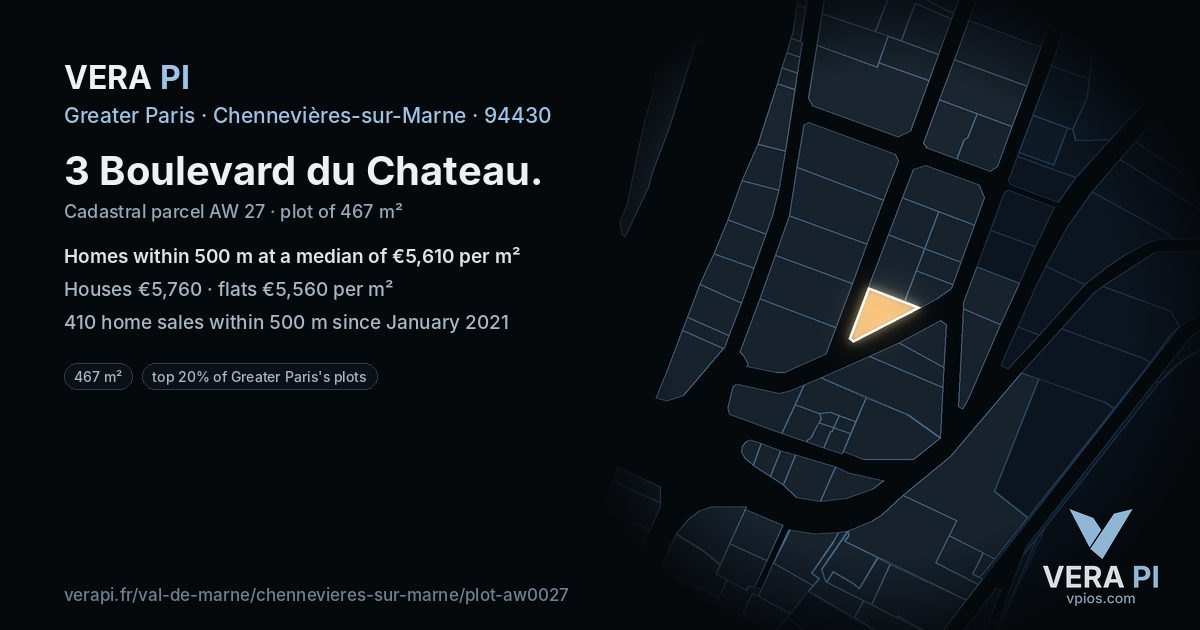 3 Boulevard du Chateau, Chennevières-sur-Marne at night – the plot lit, the parcels around coloured by the prices near them