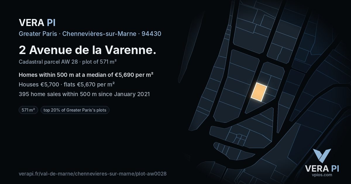 2 Avenue de la Varenne, Chennevières-sur-Marne at night – the plot lit, the parcels around coloured by the prices near them