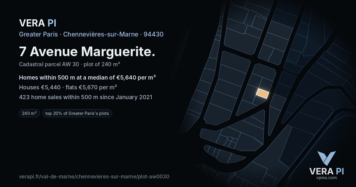 7 Avenue Marguerite, Chennevières-sur-Marne at night – the plot lit, the parcels around coloured by the prices near them