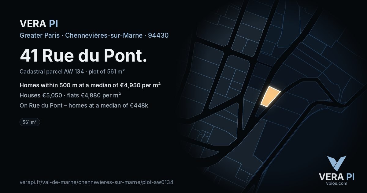 41 Rue du Pont, Chennevières-sur-Marne at night – the plot lit, the parcels around coloured by the prices near them