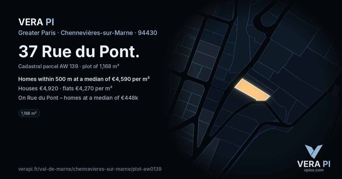 37 Rue du Pont, Chennevières-sur-Marne at night – the plot lit, the parcels around coloured by the prices near them