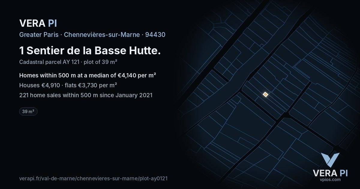 1 Sentier de la Basse Hutte, Chennevières-sur-Marne at night – the plot lit, the parcels around coloured by the prices near them