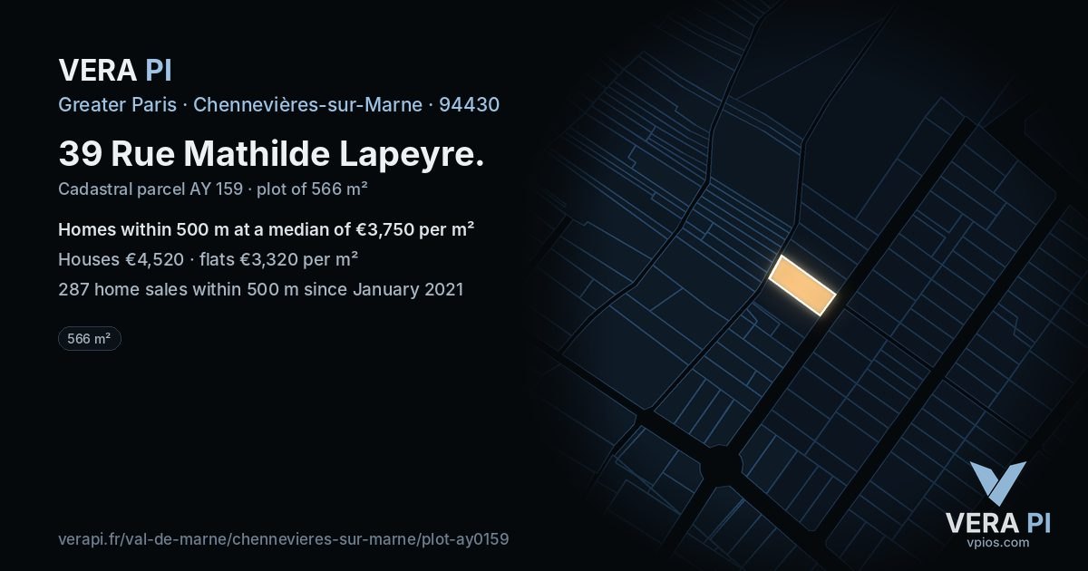 39 Rue Mathilde Lapeyre, Chennevières-sur-Marne at night – the plot lit, the parcels around coloured by the prices near them