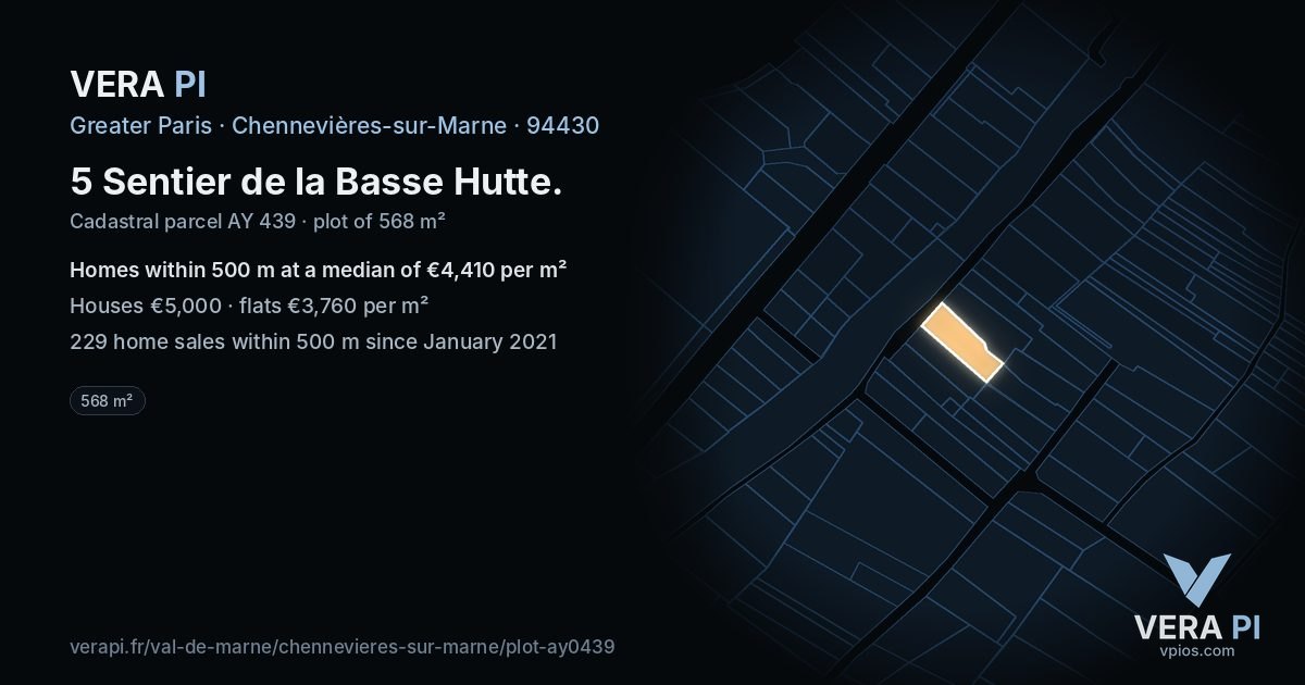 5 Sentier de la Basse Hutte, Chennevières-sur-Marne at night – the plot lit, the parcels around coloured by the prices near them