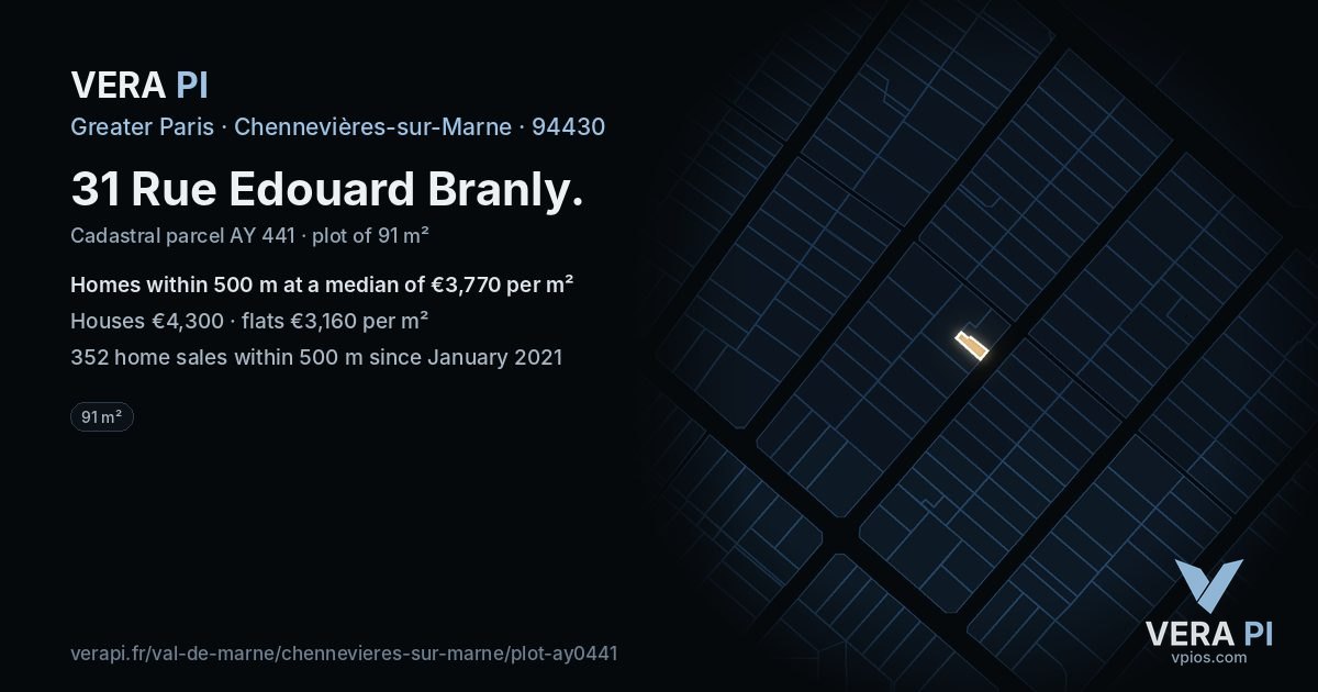 31 Rue Edouard Branly, Chennevières-sur-Marne at night – the plot lit, the parcels around coloured by the prices near them