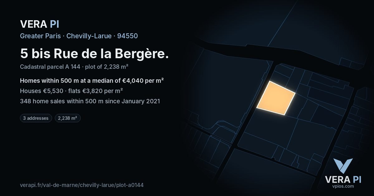 5 bis Rue de la Bergère, Chevilly-Larue at night – the plot lit, the parcels around coloured by the prices near them