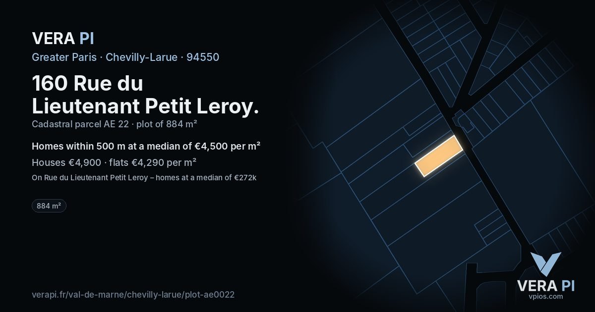 160 Rue du Lieutenant Petit Leroy, Chevilly-Larue at night – the plot lit, the parcels around coloured by the prices near them