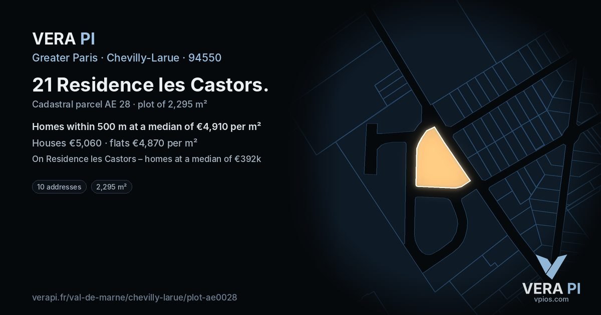 21 Residence les Castors, Chevilly-Larue at night – the plot lit, the parcels around coloured by the prices near them
