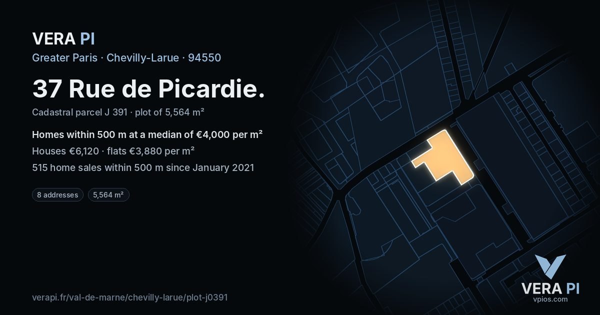 37 Rue de Picardie, Chevilly-Larue at night – the plot lit, the parcels around coloured by the prices near them