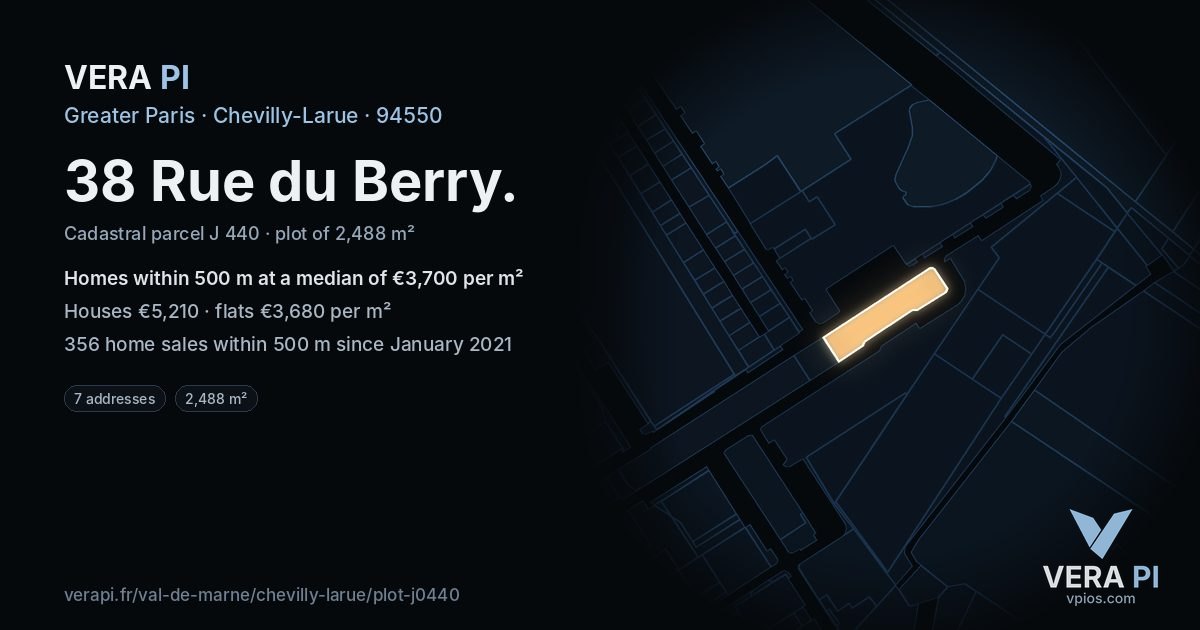 38 Rue du Berry, Chevilly-Larue at night – the plot lit, the parcels around coloured by the prices near them